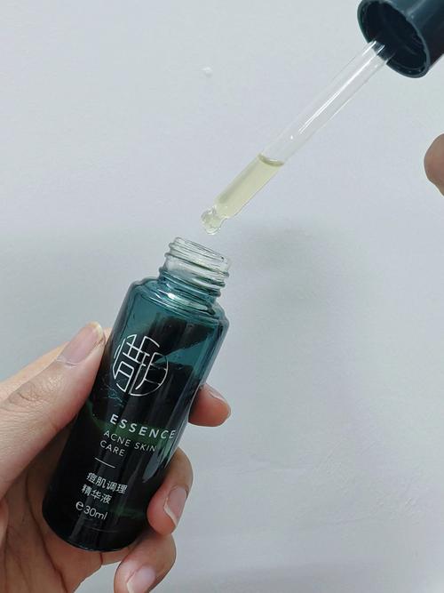 去闭合性粉刺的护肤品-图2