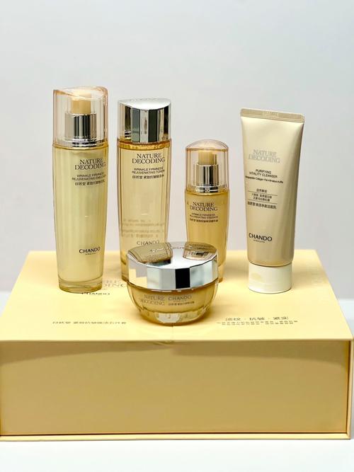 敏感油皮护肤品怎么选？-图1