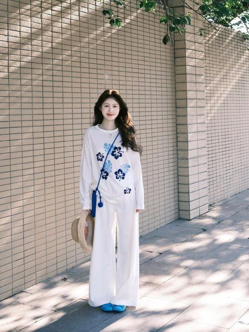 夏季长袖女装怎么搭好看?-图1 夏季长袖女装怎么搭好看?-图1