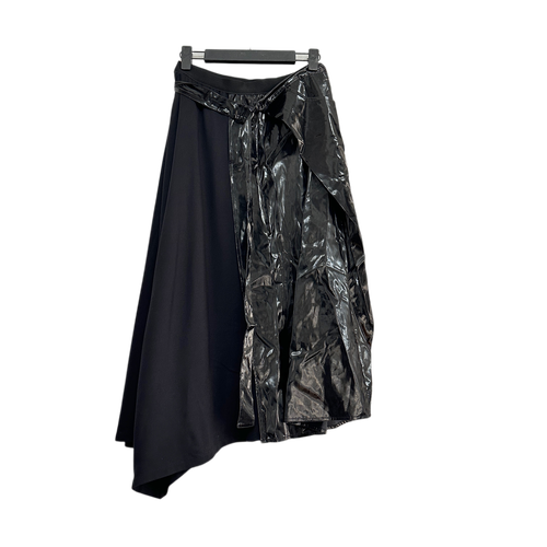 黑色时尚个性女装图片-图2