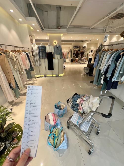 夏季女装商店图片怎么选?-图2 夏季女装商店图片怎么选?-图2