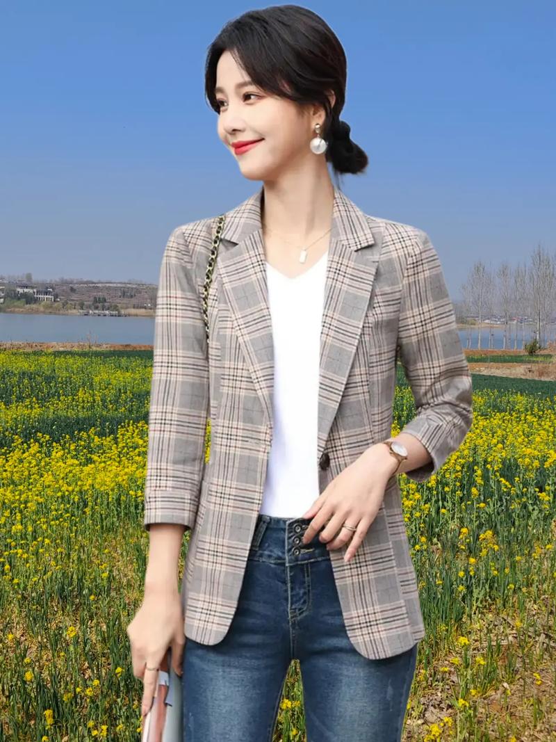 夏天西服女装怎么搭才好看?-图1 夏天西服女装怎么搭才好看?-图1