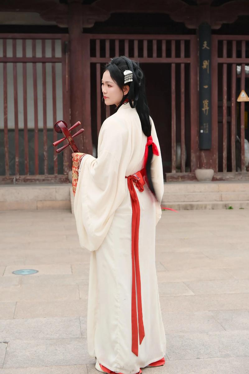 汉代女装有何独特魅力?-图2 汉代女装有何独特魅力?-图2