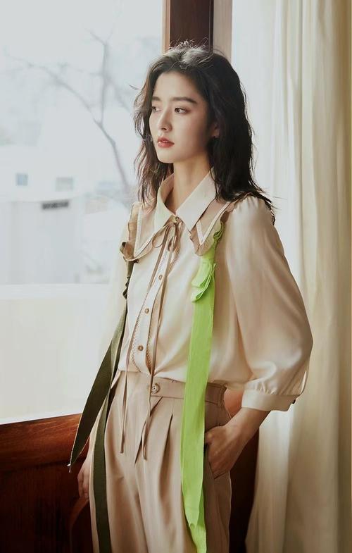 MisS开头品牌女装-图3