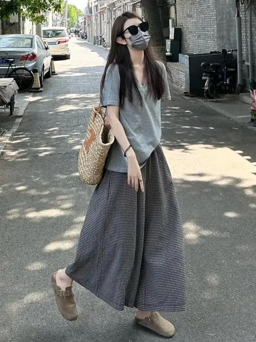 如何搭配出清新感的女装?-图2 如何搭配出清新感的女装?-图2