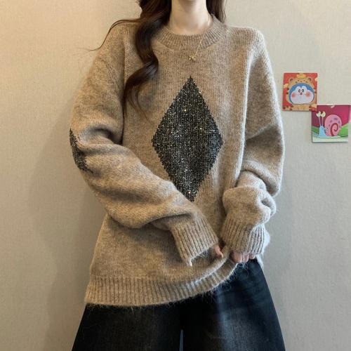 冬季宽松毛衣女装,怎么选才显瘦又时髦?-图1 冬季宽松毛衣女装,怎么选才显瘦又时髦?-图1