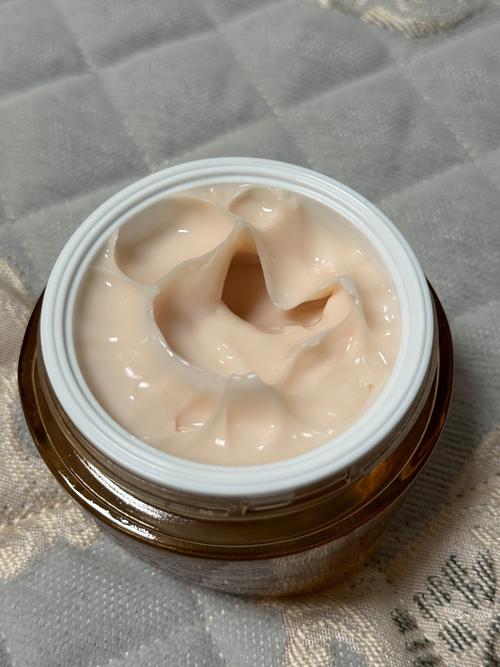 27岁选护肤品,该抗初老还是先维稳?-图2 27岁选护肤品,该抗初老还是先维稳?-图2