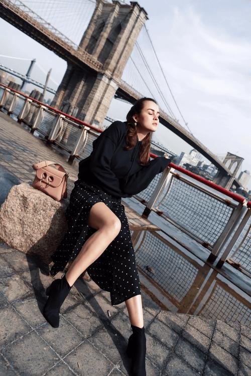 2025女装潮流趋势怎么搭才出彩？-图1