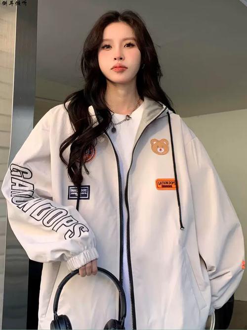 2025女装潮流趋势怎么搭才出彩？-图3