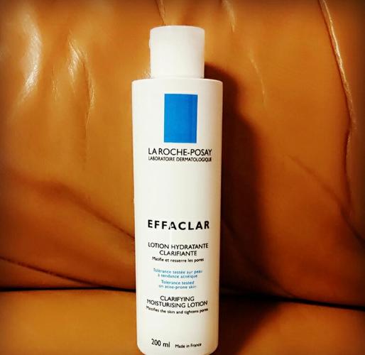 理肤泉祛痘爽肤水包装有何特别设计？-图3