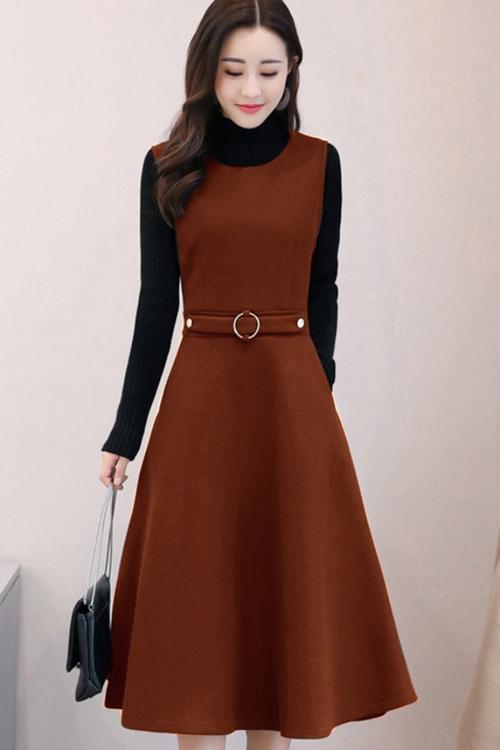 秋冬呢子背带长裙怎么搭更显瘦？-图3