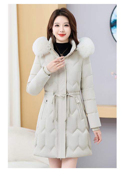 2025秋冬女装样式有哪些新趋势?-图3 2025秋冬女装样式有哪些新趋势?-图3