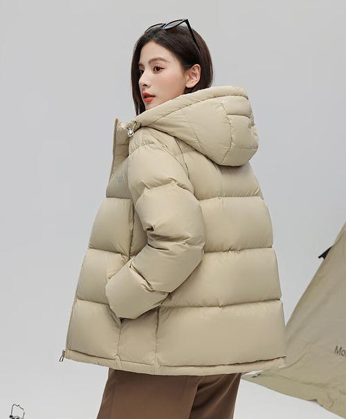 哥弟2025冬装有哪些新设计？-图1