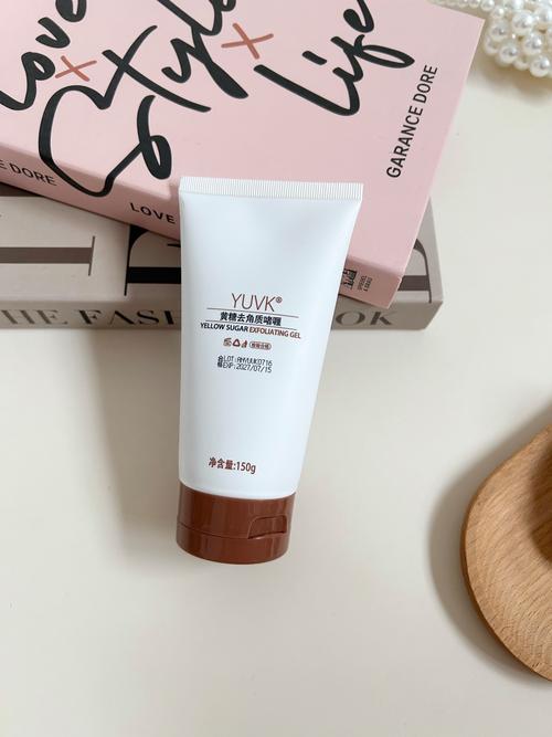 收缩毛孔去黄，选对护肤品了吗？-图3