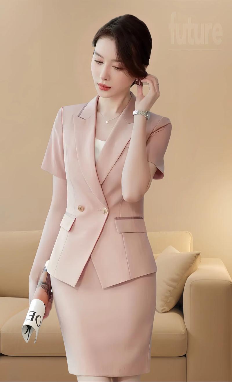 职业套装高挡名牌女装-图2