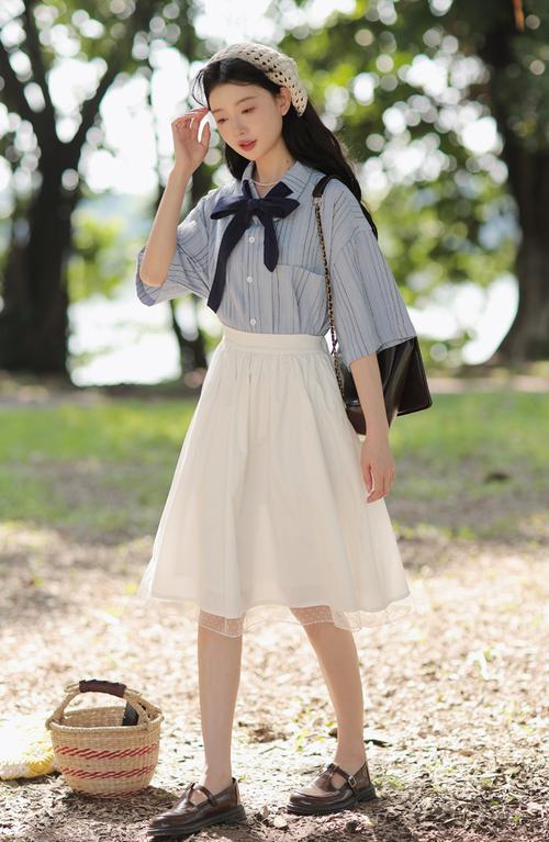 学院风夏季女装，如何搭配出减龄感？-图3