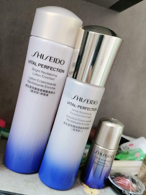 护肤品保湿效果怎么选？-图3