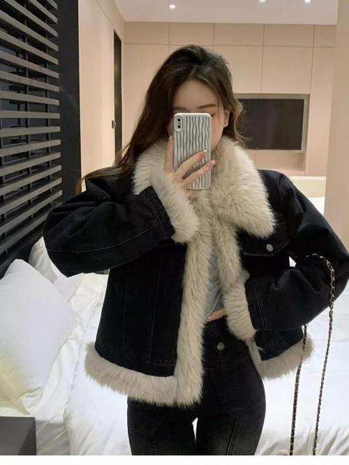 冬季女装短款外套，这样搭好看吗？-图3