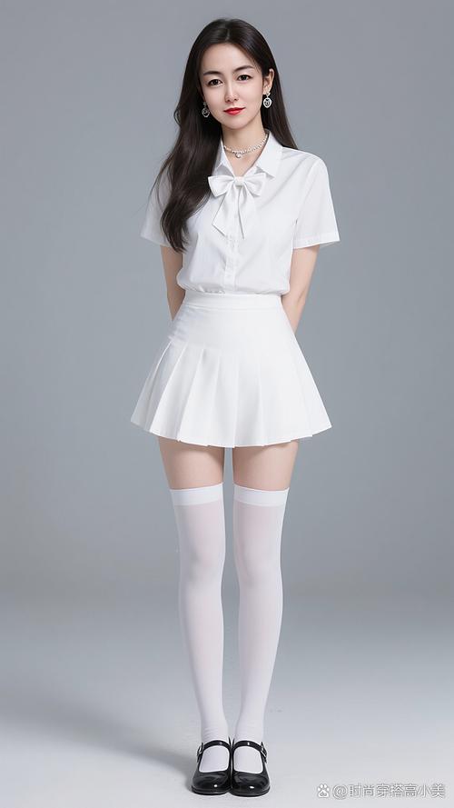 休闲长袜怎么搭女装好看？-图2