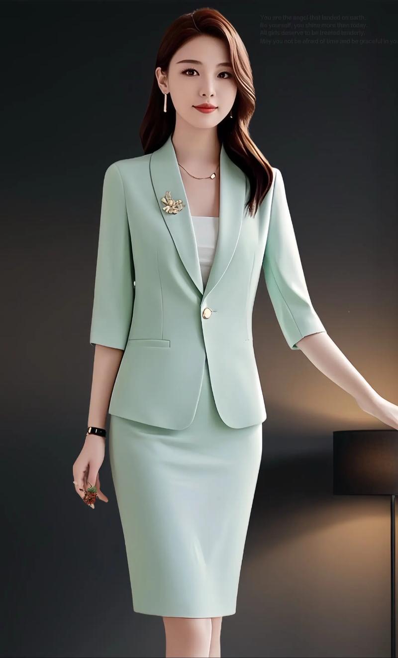 职场夏季女装怎么选？-图1