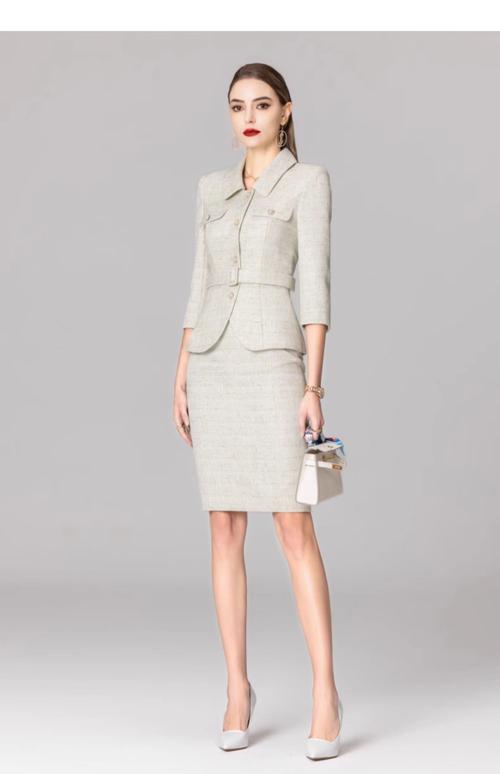 时尚白领女装如何搭配显气质？-图2