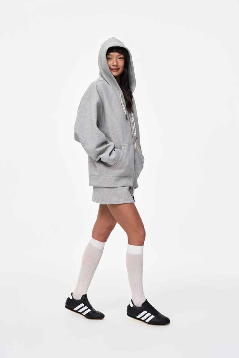 灰色女装怎么搭好看？-图1