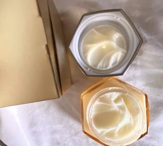 中年妇女适合用什么护肤品？-图3