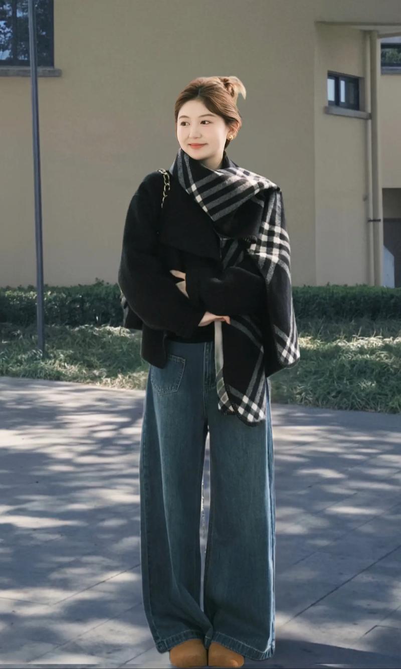 短装外套怎么搭？这些搭配图值得学！-图3