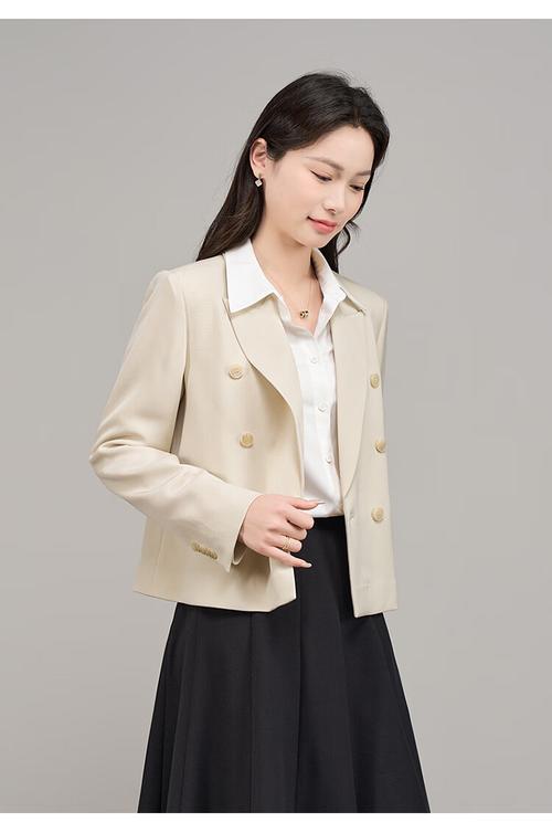 秋季女装新款休闲，选哪件更合适？-图2