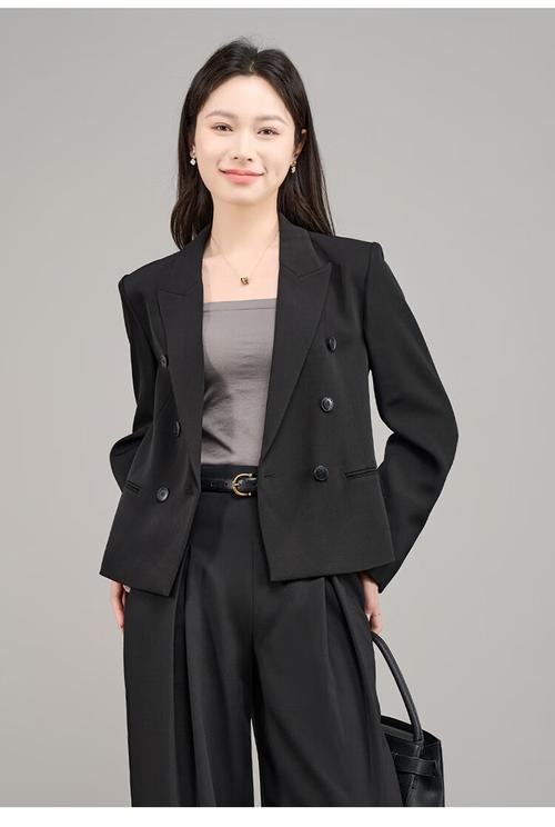 秋季女装新款休闲，选哪件更合适？-图3