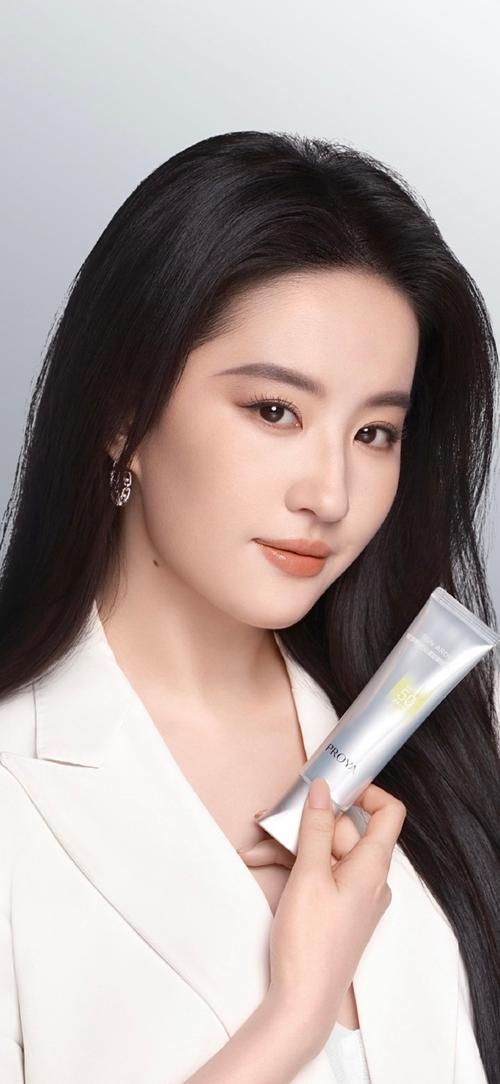 刘亦菲究竟用啥护肤品？-图2