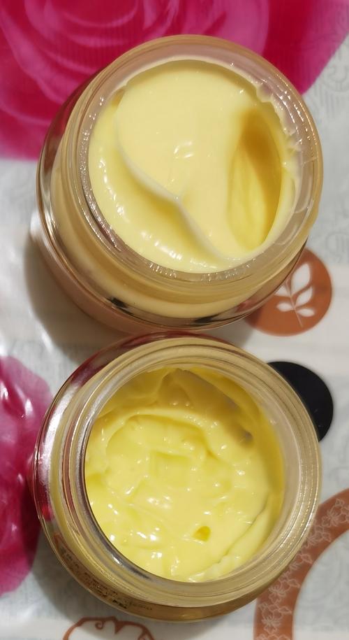 皮肤干黄用什么护肤品好？-图2